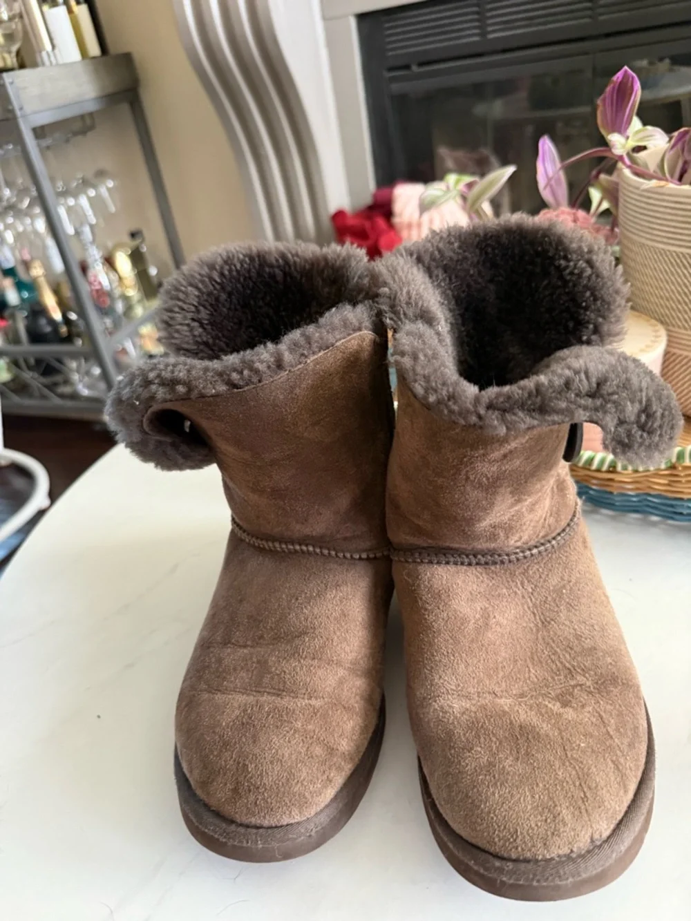 Vintage Ugg Bailey Button